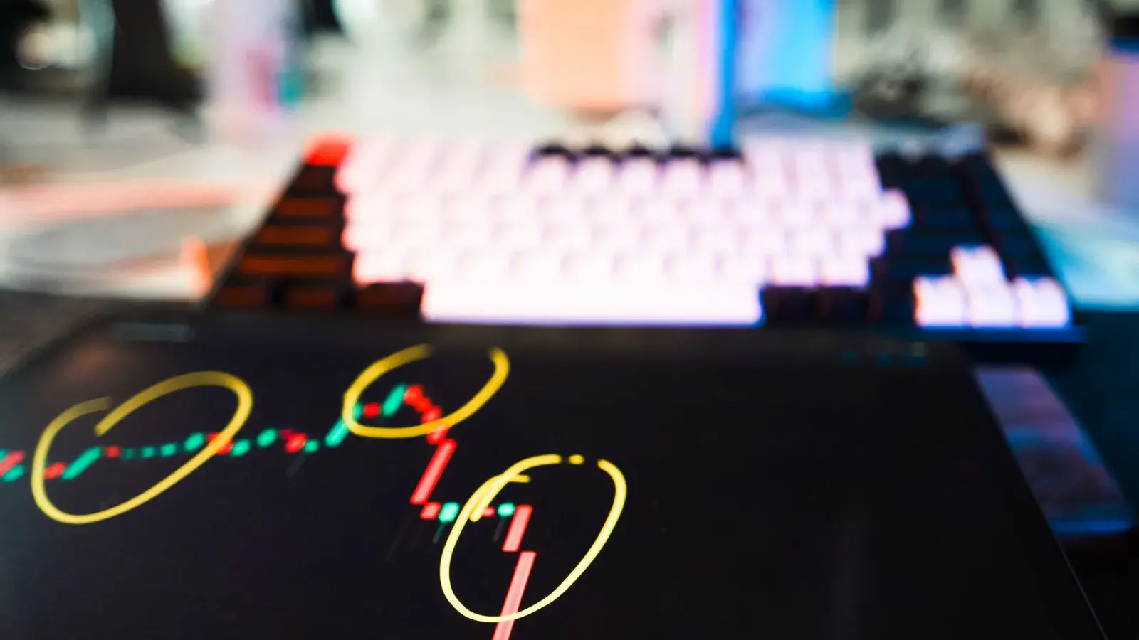 Algorithmic Trading Strategies: 7 Types and How They Work