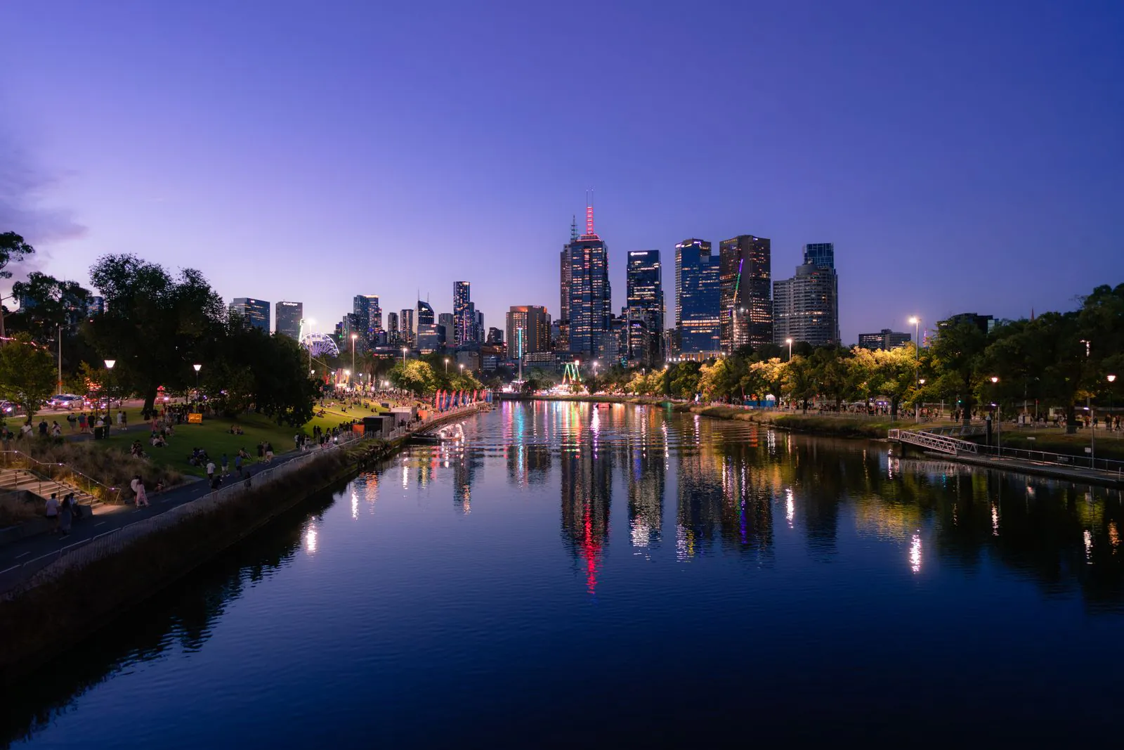 Melbourne skyline at twilight reflected in the Yarra River