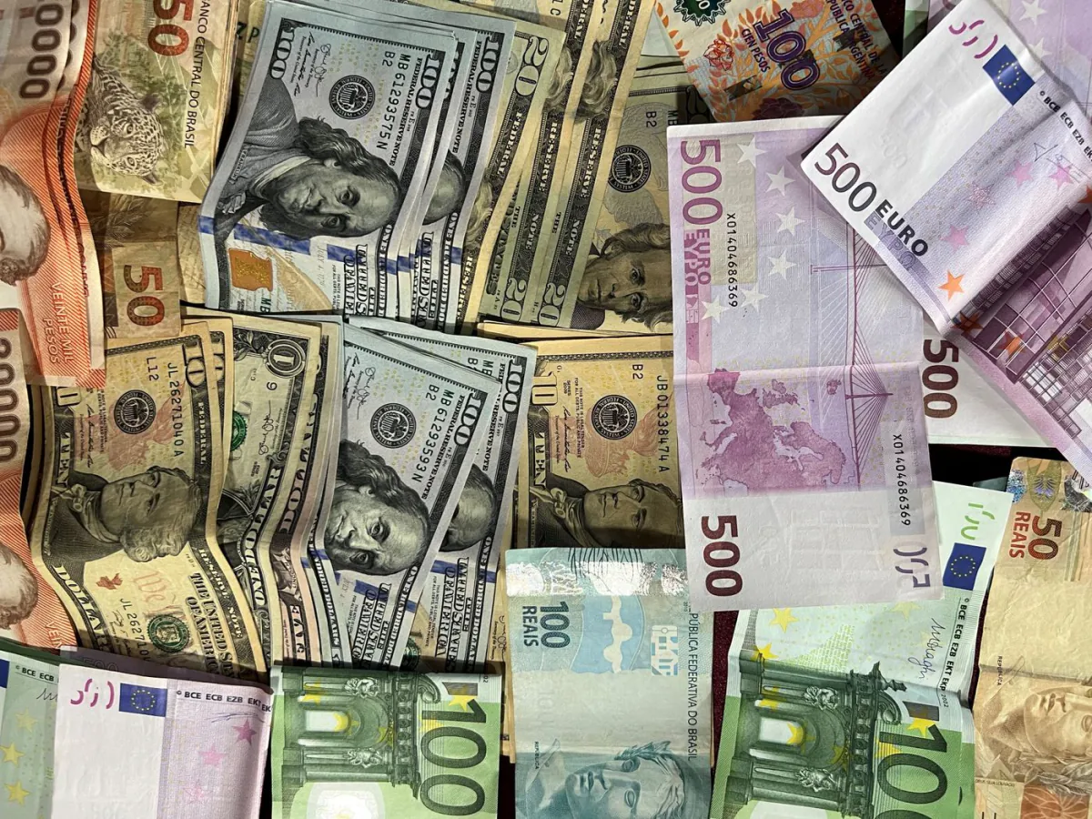 A forex price chart reacting to a central bank rate decision